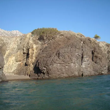 Landhaus Villla Giallo Alikí