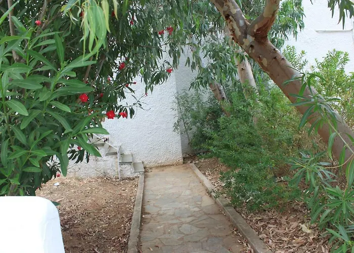 Villla Giallo Αλυκή