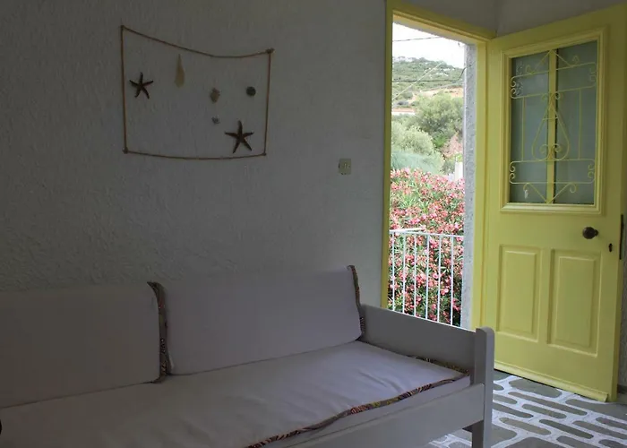 Villla Giallo Αλυκή